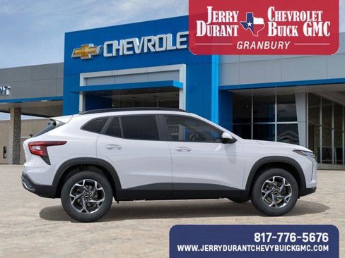 New 2026 Chevrolet Trax LT w/ Driver Confidence Package image 7