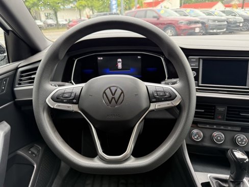 Used 2022 Volkswagen Jetta Sport image 10