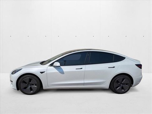Used 2021 Tesla Model 3 Standard Range Plus image 8