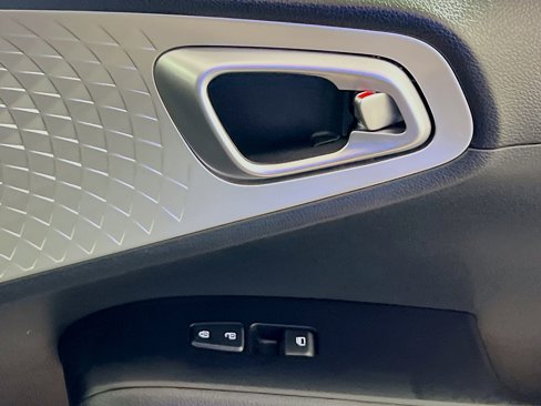 Used 2023 Kia Soul LX w/ LX Technology Package image 30