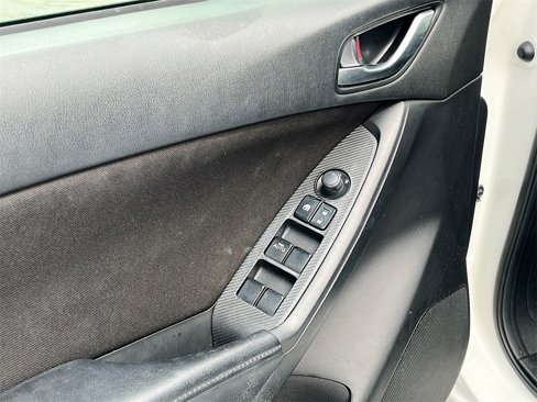 Used 2016 MAZDA CX-5 Sport image 18