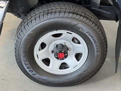 Used 1992 Toyota Pickup Deluxe image 9