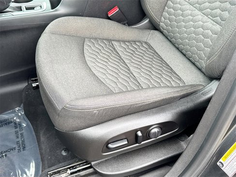 Used 2021 Chevrolet Equinox LT image 17