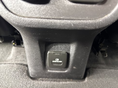 Used 2018 Chevrolet Equinox Premier image 38