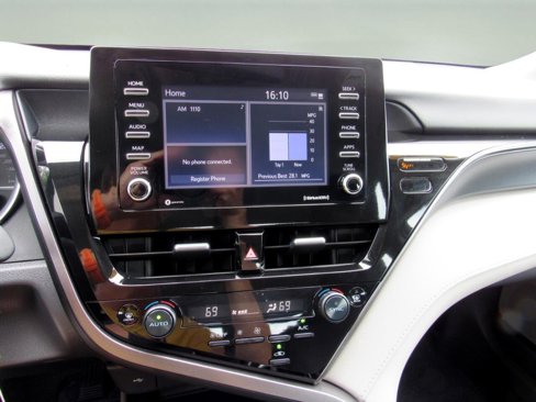 Used 2023 Toyota Camry LE image 24