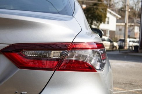 Used 2022 Toyota Camry LE image 15
