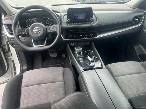 Used 2023 Nissan Rogue SV image 20