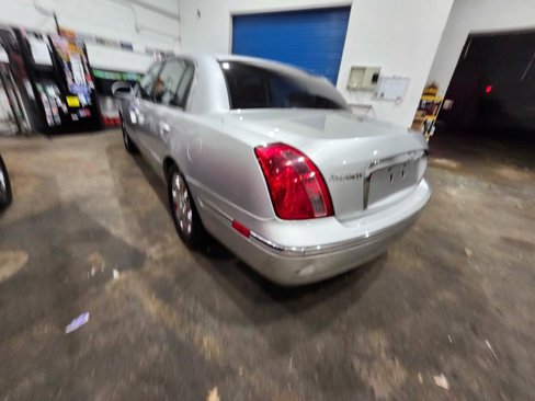 Used 2007 Kia Amanti w/ Leather Pkg image 4