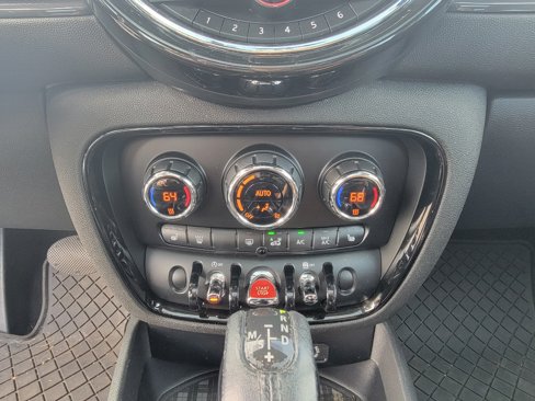 Used 2017 MINI Cooper Clubman ALL4 image 24