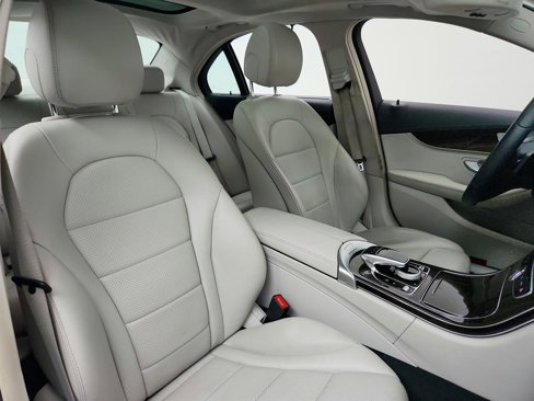 Used 2015 Mercedes-Benz C 300 4MATIC Sedan image 28