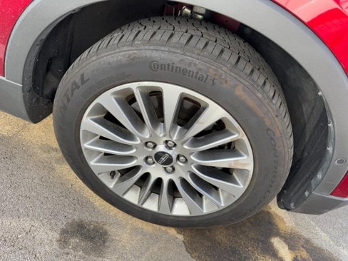 Used 2018 Lincoln MKC Reserve image 4