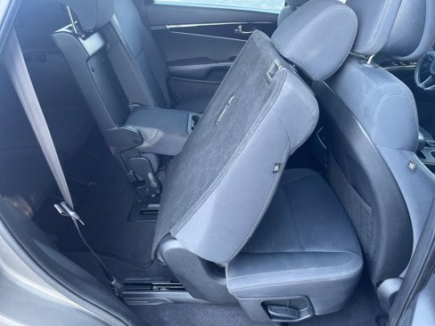 Used 2017 Kia Sorento LX image 26