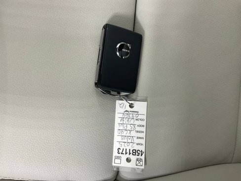 New 2025 Volvo XC40 B5 Plus w/ Protection Package Premier image 43