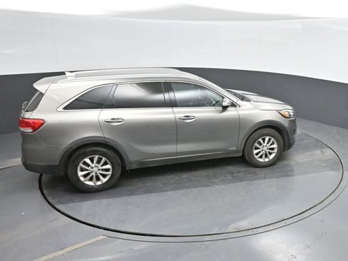 Used 2018 Kia Sorento LX image 30