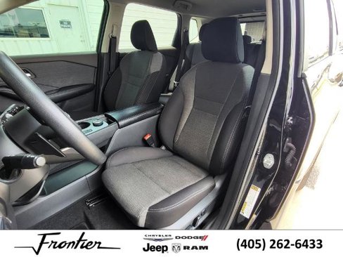 Used 2023 Nissan Rogue SV image 13