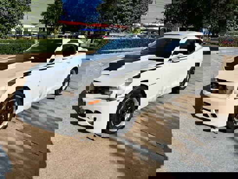 Used 2011 Chevrolet Camaro LS image 1