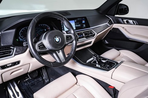 Used 2022 BMW X5 xDrive40i w/ M Sport Package image 18