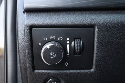 Used 2019 Jeep Grand Cherokee Laredo image 16