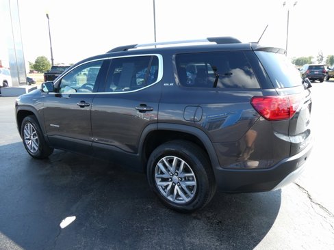 Used 2017 GMC Acadia SLE image 7