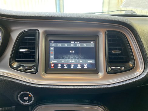 Used 2023 Dodge Challenger SXT w/ Blacktop Package image 33