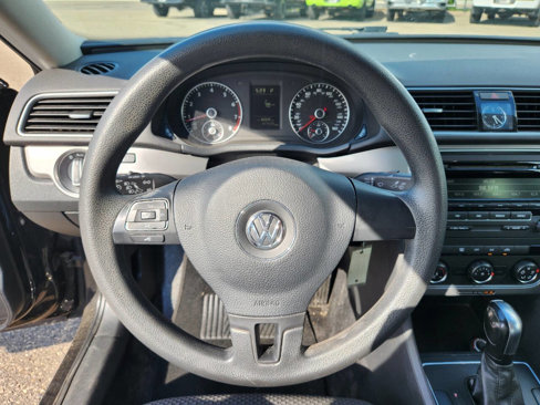 Used 2013 Volkswagen Passat 2.5 S image 20