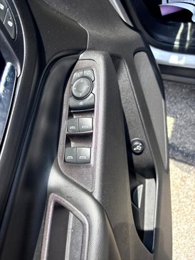 Used 2022 Chevrolet Equinox LT image 47