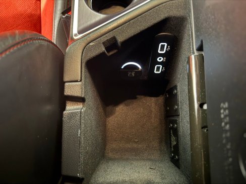 Used 2018 Dodge Challenger R/T Plus image 27