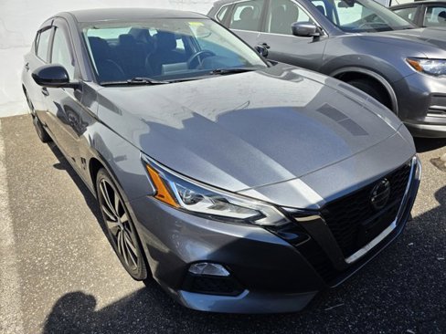 Used 2020 Nissan Altima 2.5 SR image 1