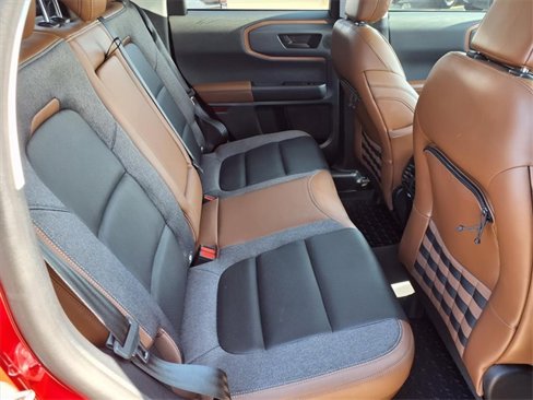 Used 2021 Ford Bronco Sport Outer Banks w/ Outer Banks Package (96D) image 20