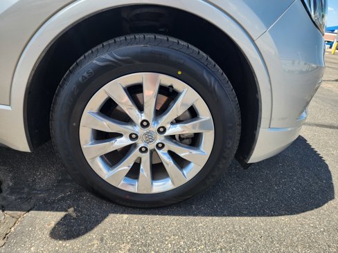 Used 2017 Buick Envision Essence image 10