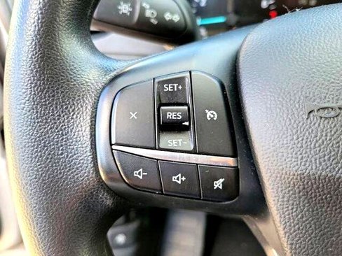 Used 2020 Ford Escape SE image 24