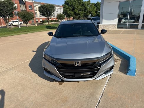 Used 2021 Honda Accord Sport image 3
