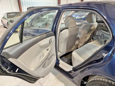 Used 2011 Toyota Corolla LE image 18