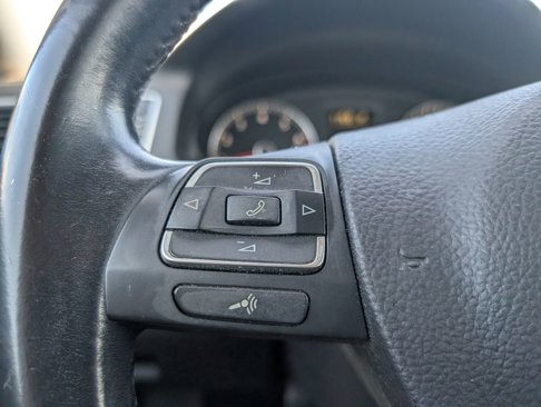 Used 2014 Volkswagen Passat Wolfsburg Edition image 10