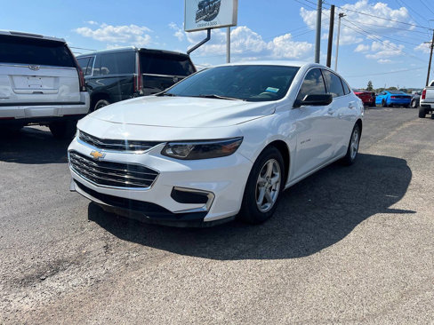 Used 2017 Chevrolet Malibu LS image 1