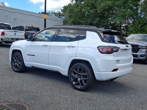 New 2025 Jeep Compass Limited w/ High Altitude Package image 5