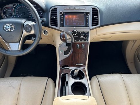 Used 2013 Toyota Venza XLE image 15