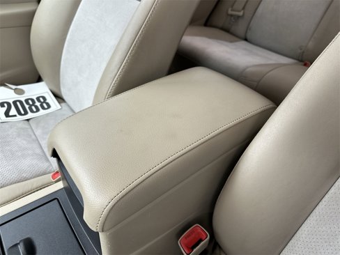 Used 2013 Toyota Camry XLE image 22