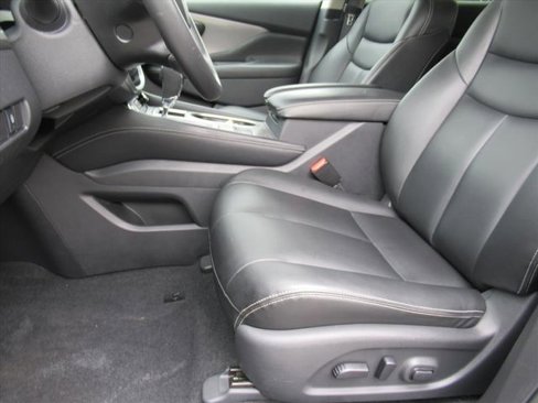 Used 2021 Nissan Murano SV w/ SV Special Edition Package image 16