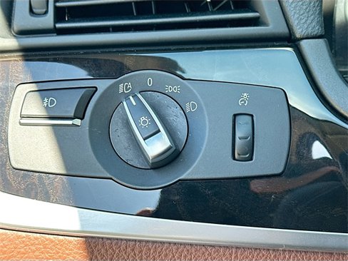 Used 2015 BMW 528i Sedan image 10