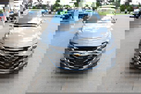 Used 2023 Chevrolet Malibu LT image 3