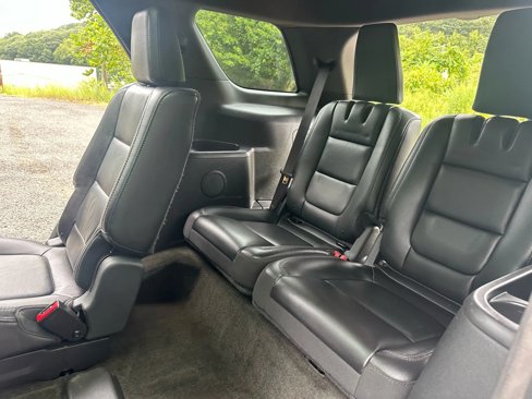 Used 2013 Ford Explorer XLT image 32