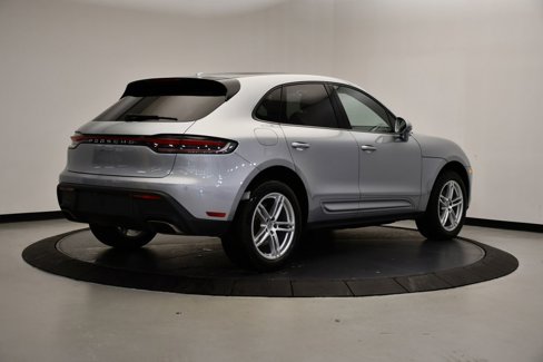 Certified 2023 Porsche Macan image 7