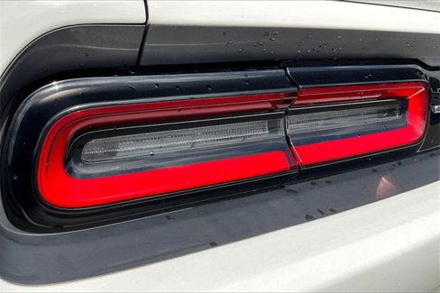 Used 2016 Dodge Challenger SXT Plus image 28