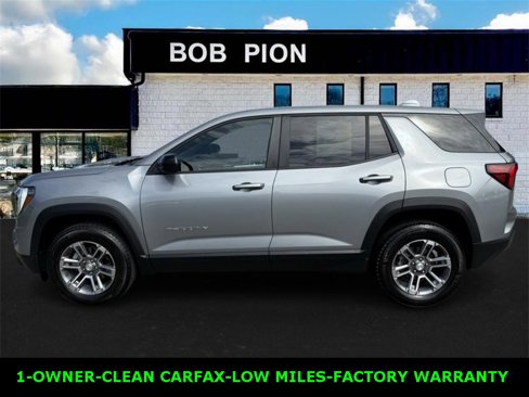 Used 2025 GMC Terrain Elevation image 3