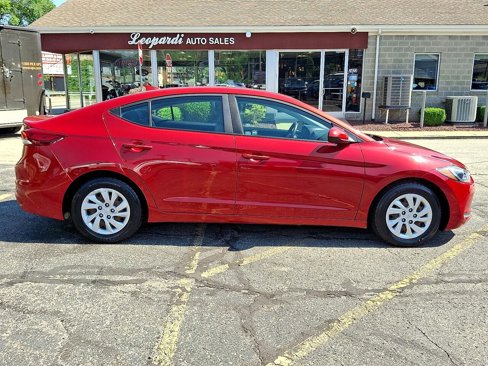 Used 2017 Hyundai Elantra SE image 7