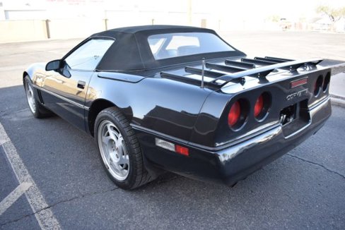 Used 1990 Chevrolet Corvette Convertible image 4