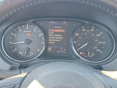 Used 2022 Nissan Rogue Sport SV w/ Technology Package image 26