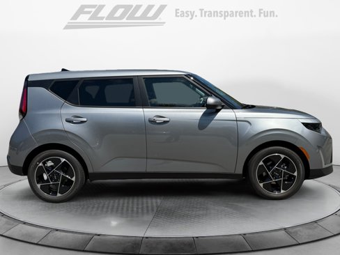 Used 2025 Kia Soul EX image 9