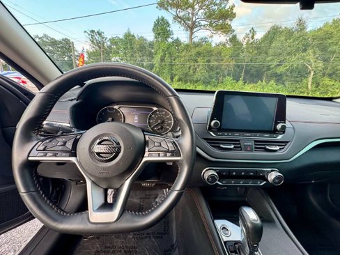Used 2020 Nissan Altima 2.5 SR image 14